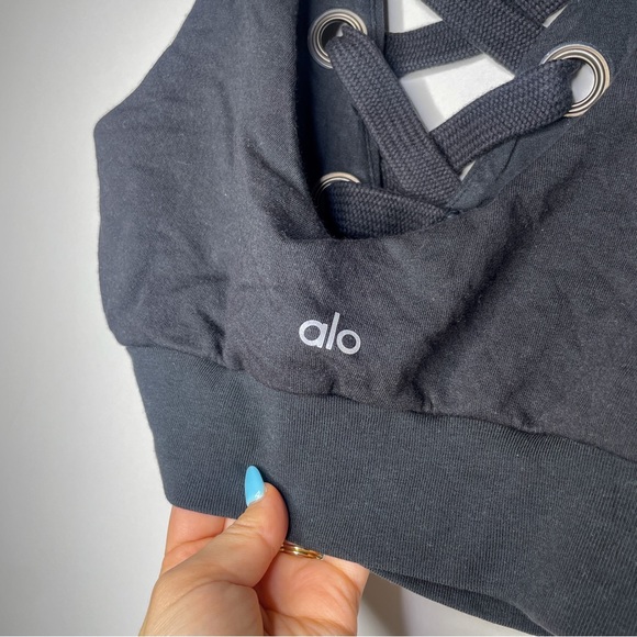 ALO Yoga Quest Tank in Black Criss Cross Rope Tie Crop Top Size Medium - Picture 4 of 7